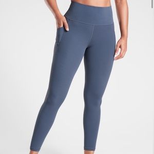 Salutation Stash Pocket II 7/8 Tights in Iron Blue
